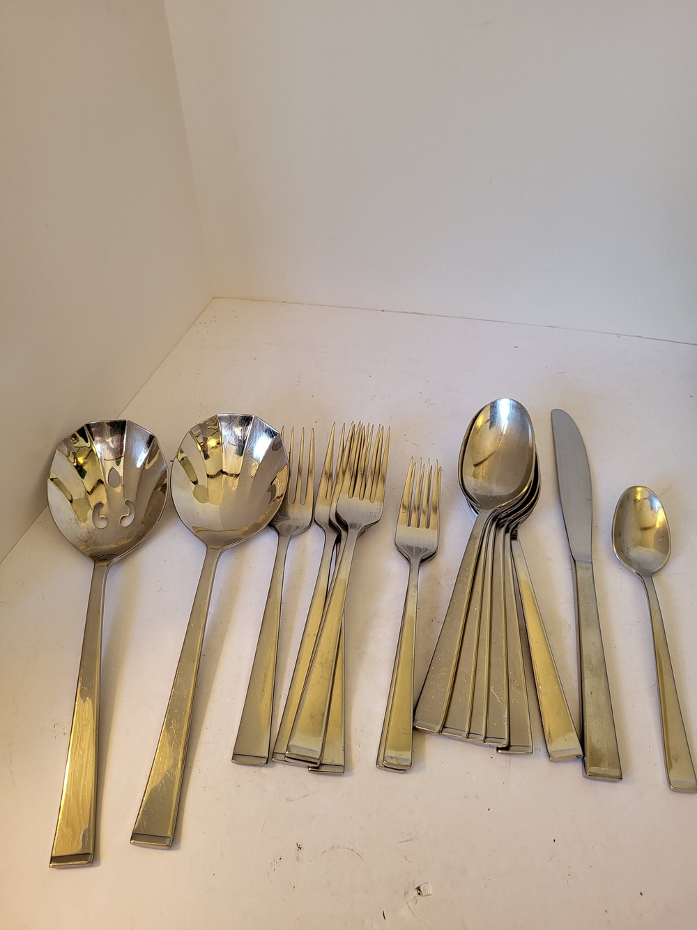 MCM Arctic By Towle Stainless Steel 17-Piece Flatware and Serving Set